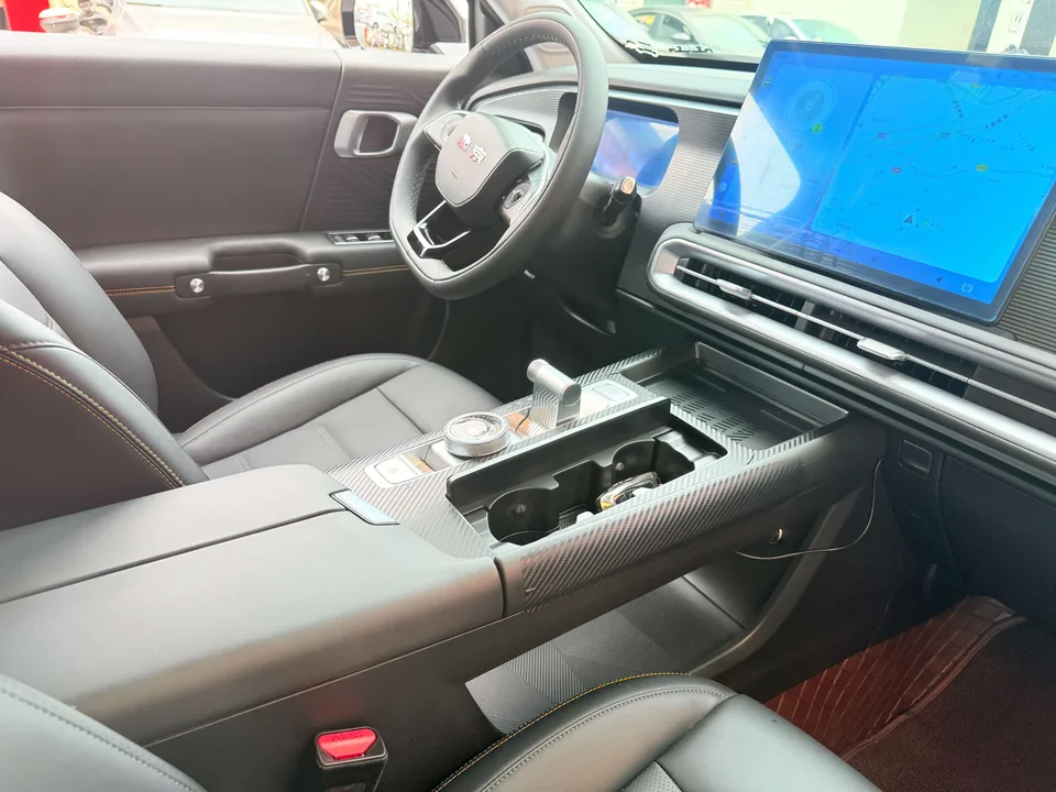 BAIC Beijing Off-road BJ30 1.5T DHT 4WD Magic Core Electric Drive Advanced Edition 2025 — миниатюра 3