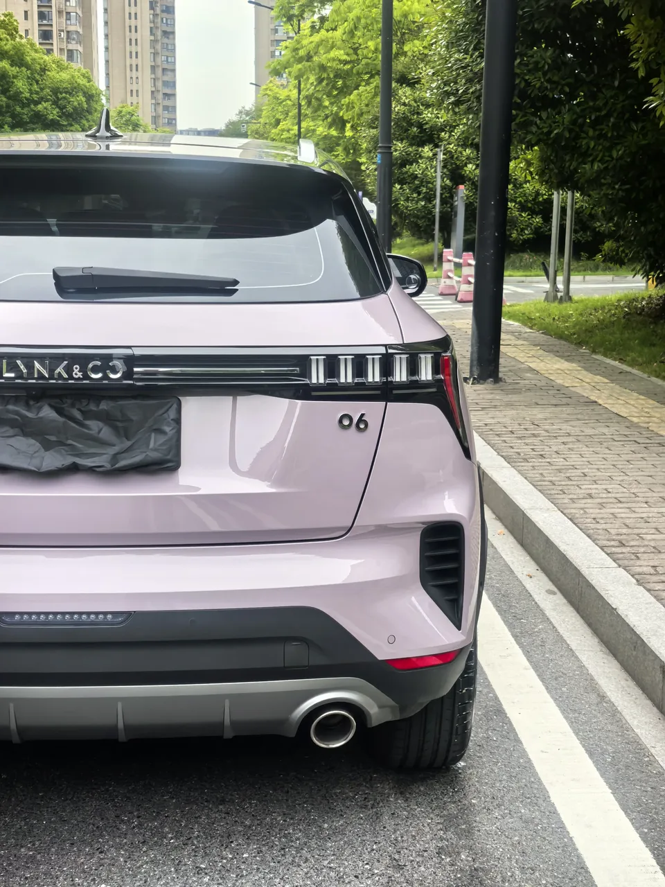 Lynk & Co 06 Lynk & Co 06 2023 Remix 1.5T Shero 2024 — миниатюра 3
