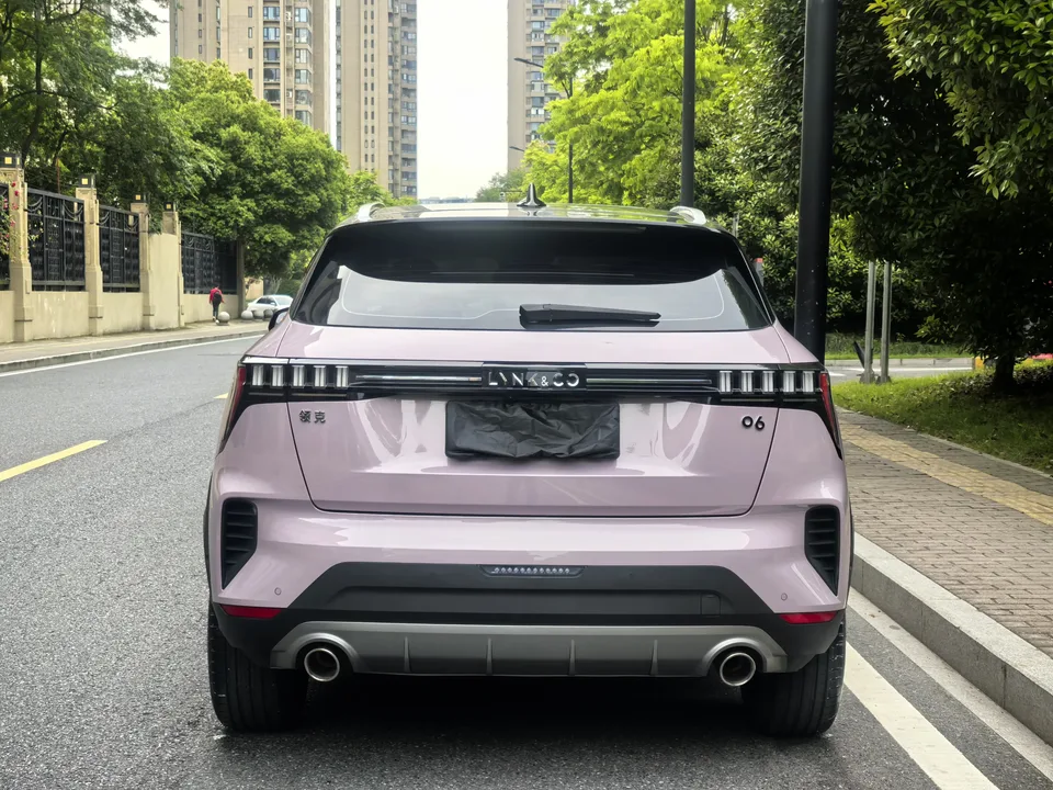 Lynk & Co 06 Lynk & Co 06 2023 Remix 1.5T Shero 2024 — миниатюра 5