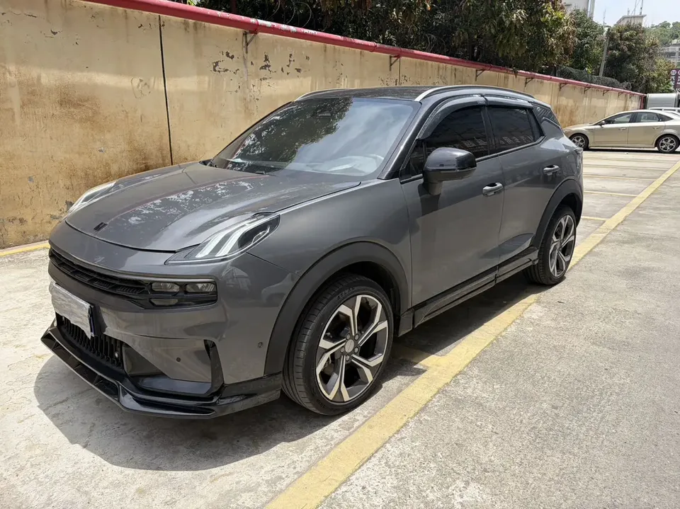 Lynk & Co 06 2023