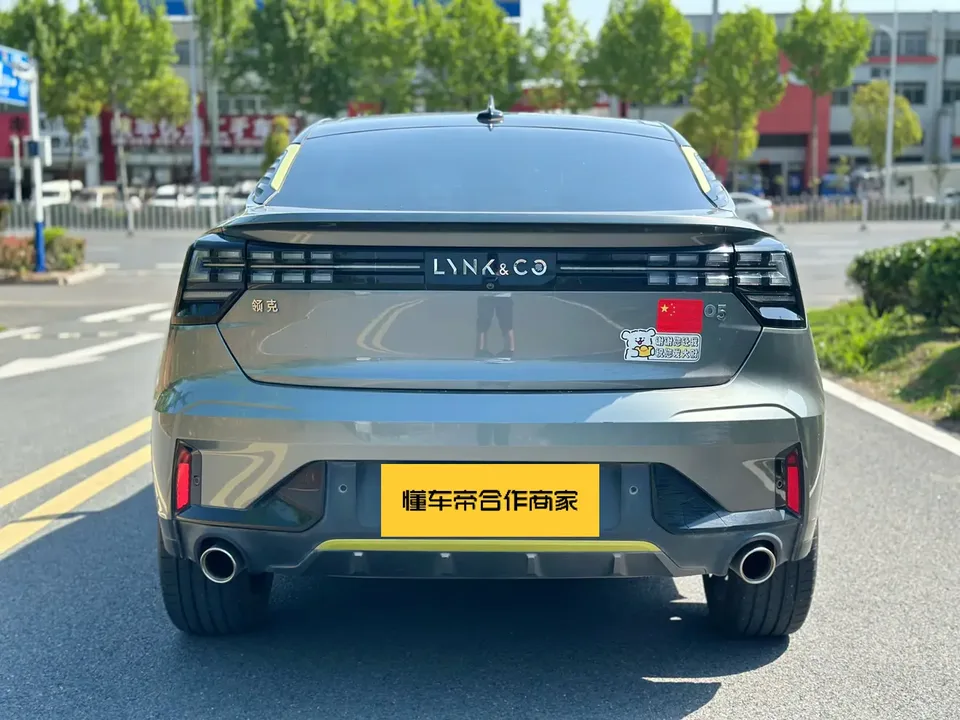 Lynk & Co 05 2.0TD two-wheel drive shines Halo 2022 — миниатюра 5