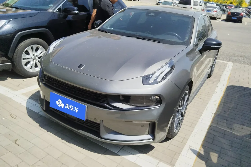 Lynk & Co 03 2022