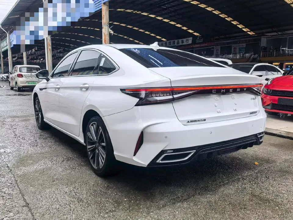 Chery Arrizo 8 1.6TGDI DCT Intelligent 2024 — миниатюра 4