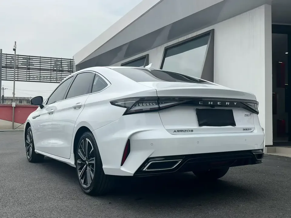Chery Arrizo 8 1.6TGDI DCT 2023 — миниатюра 4