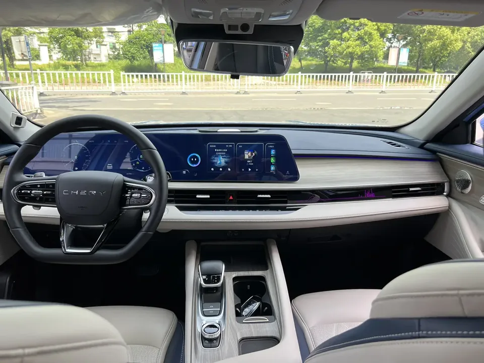 Chery Arrizo 8 1.6TGDI DCT 2022 — миниатюра 3