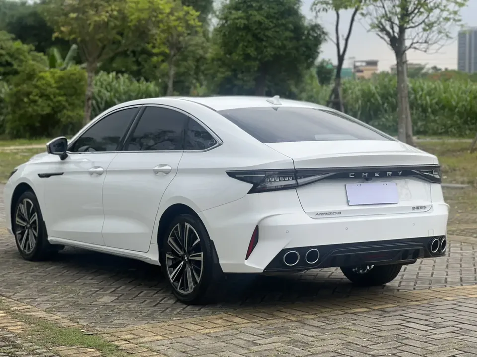 Chery Arrizo 8 1.6TGDI DCT Intelligent 2025 — миниатюра 2
