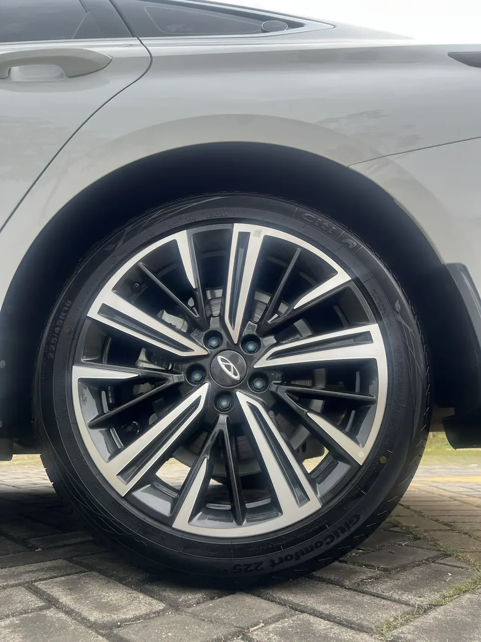 Chery Arrizo 8 1.6TGDI DCT Intelligent 2025 — миниатюра 3