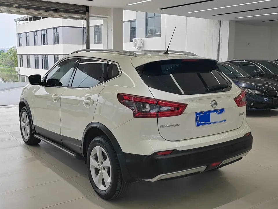 Nissan Qashqai Qashqai 2022 2.0L XV Smart Edition 2023 — миниатюра 5
