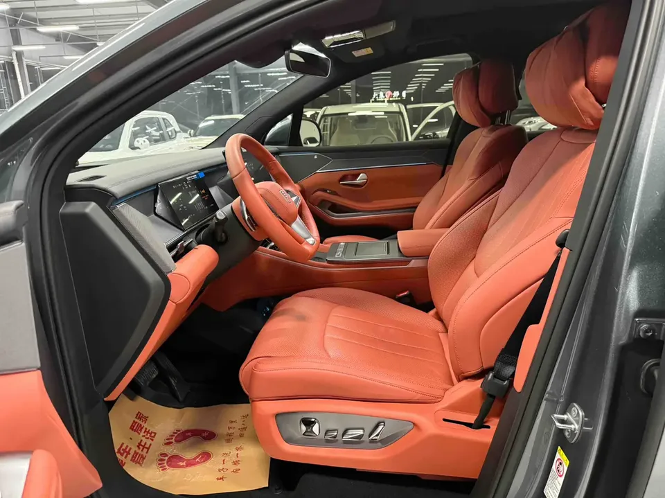 BYD Tang L DM Tang L DM 2025 DM-p 175KM 4WD Drone Player Edition 2025 — thumbnail 3