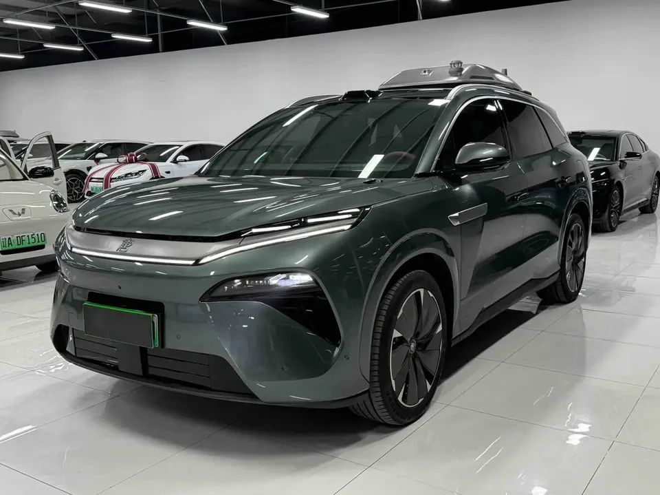 BYD Tang L DM Tang L DM 2025 DM-p 175KM 4WD Drone Player Edition 2025 — photo 1, buy with delivery to Moscow