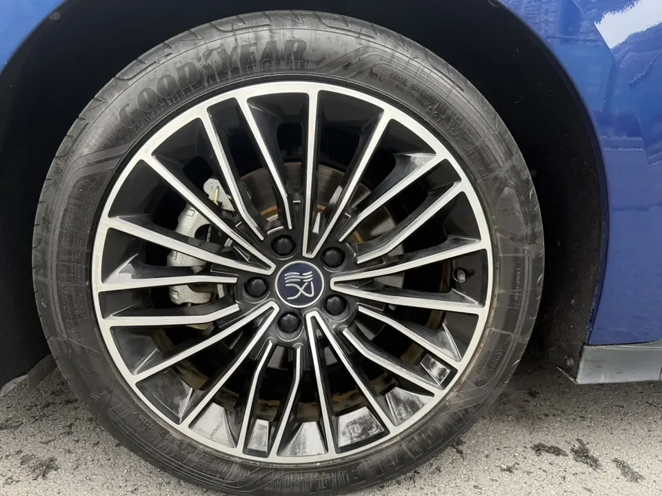 BYD Han DM DM-i 121KM Premium Edition 2023 — миниатюра 3