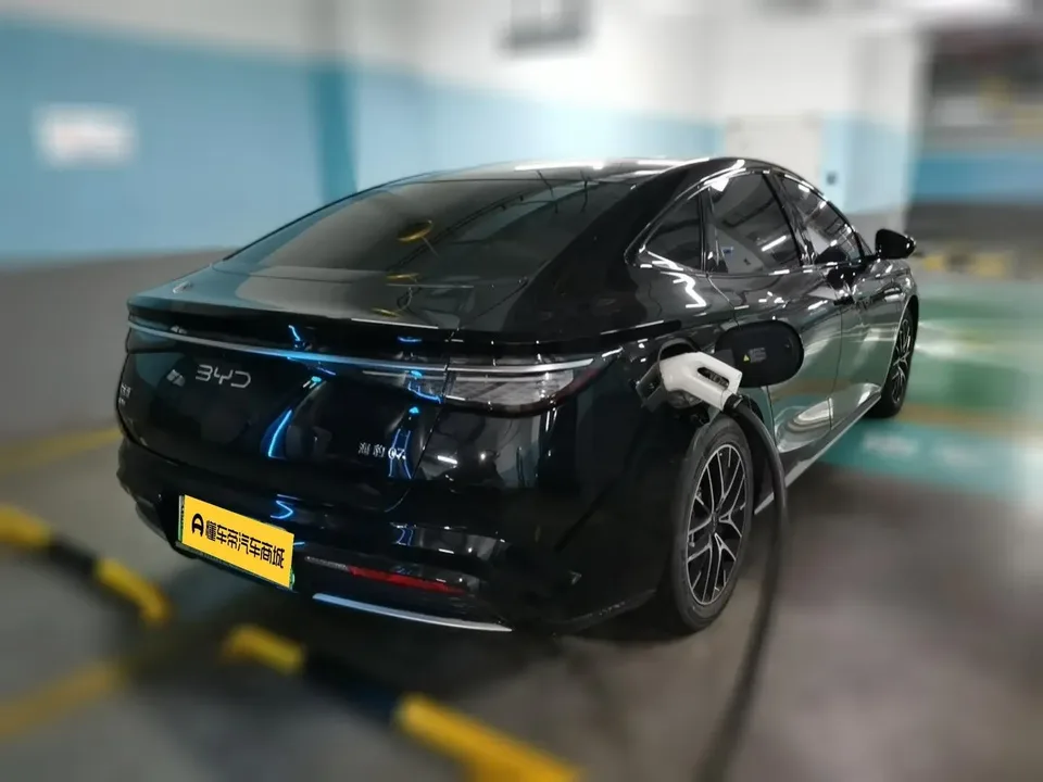BYD Seal 07DM DM-i 125KM Luxury Model 2024 — миниатюра 3