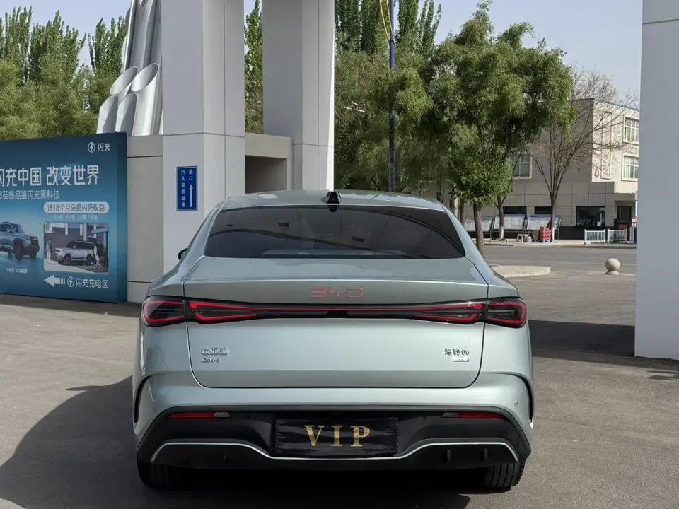 BYD Seal 06DM Intelligent Driving Edition DM-i 80KM Luxury Edition 2025 — миниатюра 2