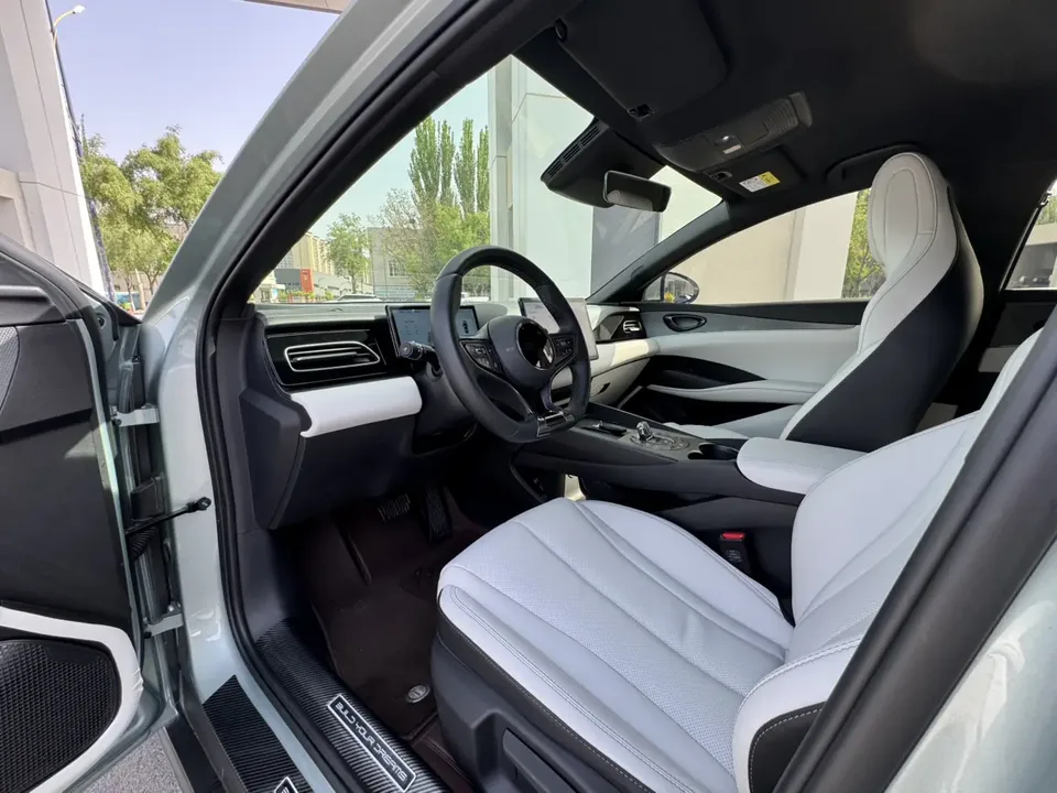 BYD Seal 06DM Intelligent Driving Edition DM-i 80KM Luxury Edition 2025 — миниатюра 5