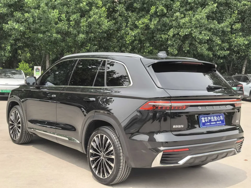 Geely Monjaro Xingyue L 2025 2.0TD High Power Automatic 2WD Dongfang Yao Lanxing Edition 2025 — миниатюра 2