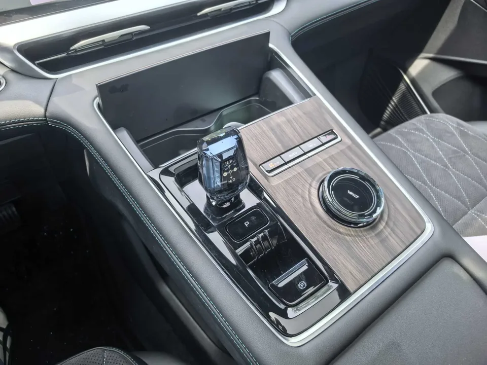 Geely Monjaro Xingyue L 2025 2.0TD High Power Automatic 2WD Dongfang Yao Lanxing Edition 2025 — миниатюра 4