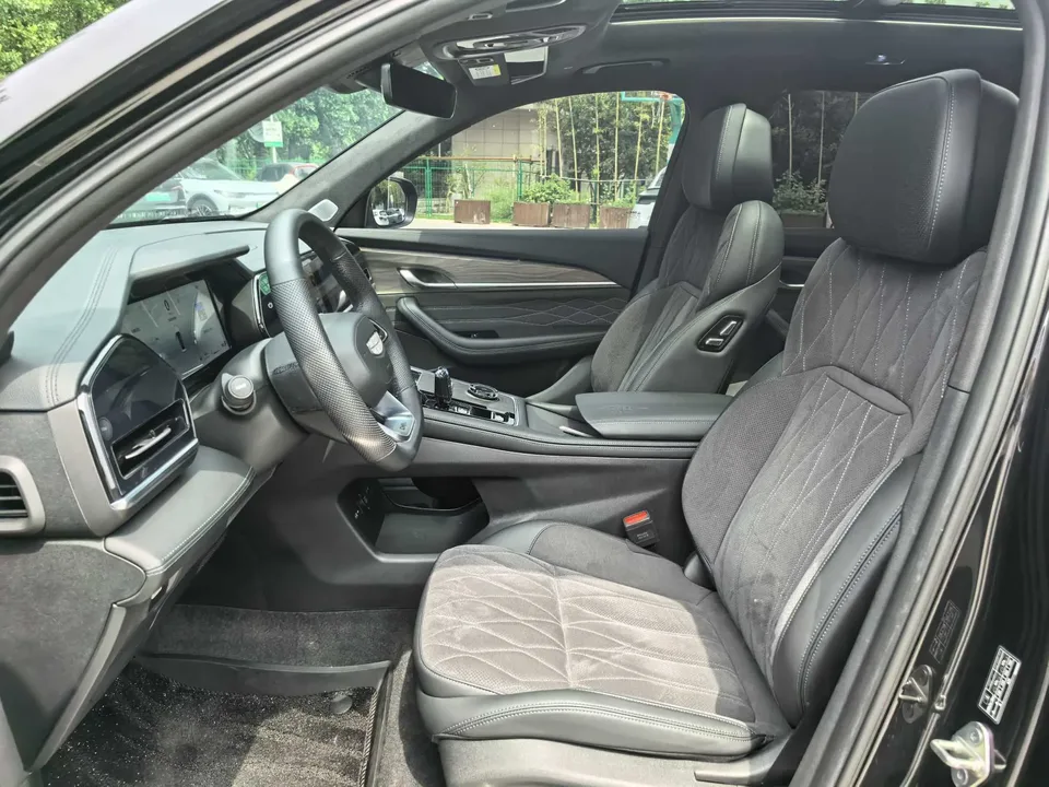 Geely Monjaro Xingyue L 2025 2.0TD High Power Automatic 2WD Dongfang Yao Lanxing Edition 2025 — миниатюра 5