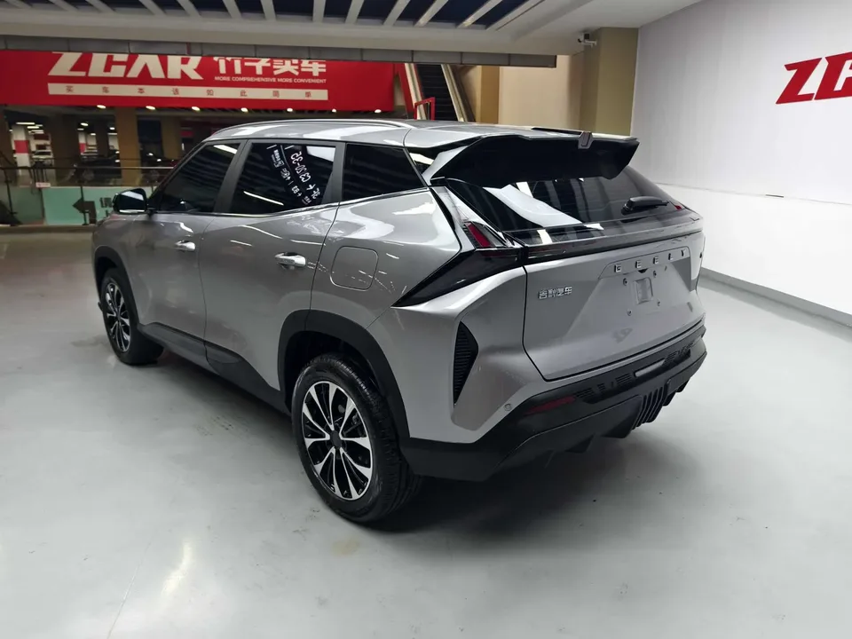 Geely Atlas Boyue 2026 1.5TD Yearning 2025 — миниатюра 2