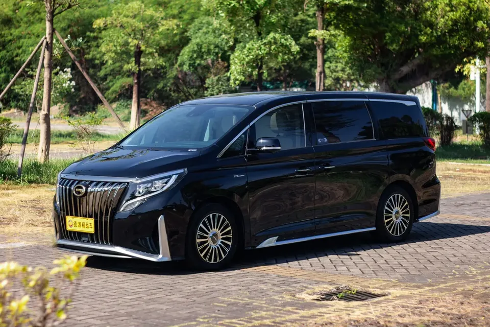 GAC Trumpchi M8 2022