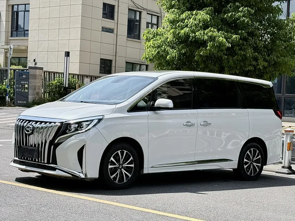 GAC Trumpchi M8 2022