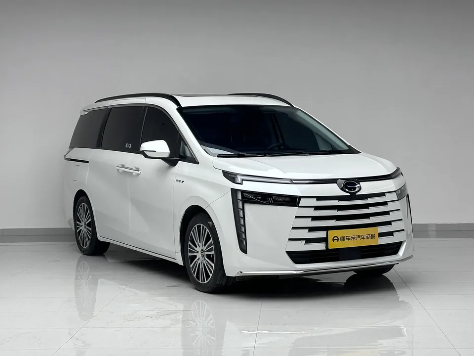 GAC Trumpchi E8 PHEV 2025