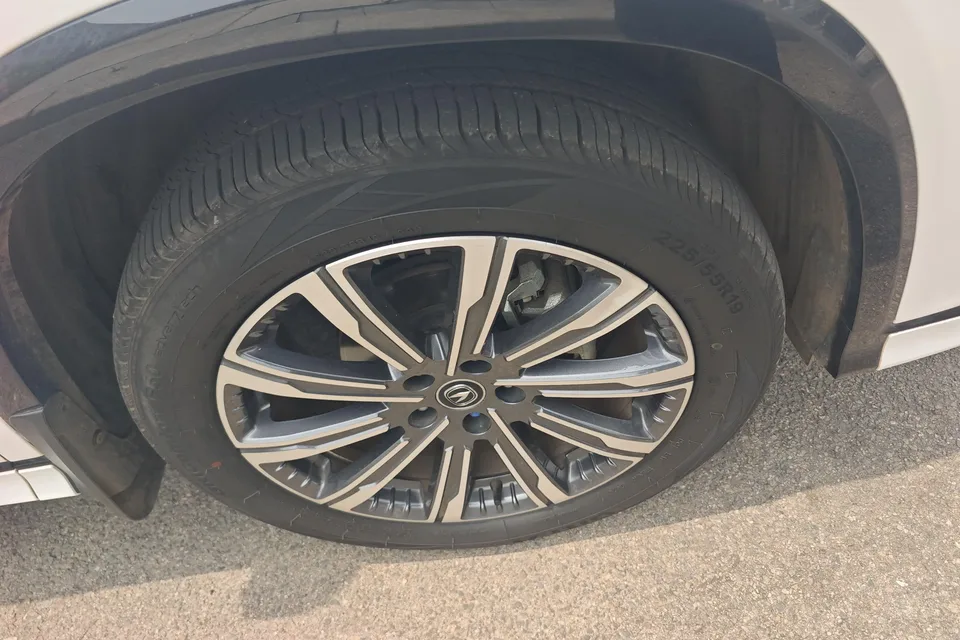 Changan CS75PLUS third generation 1.5T automatic premium model 2023 — миниатюра 5