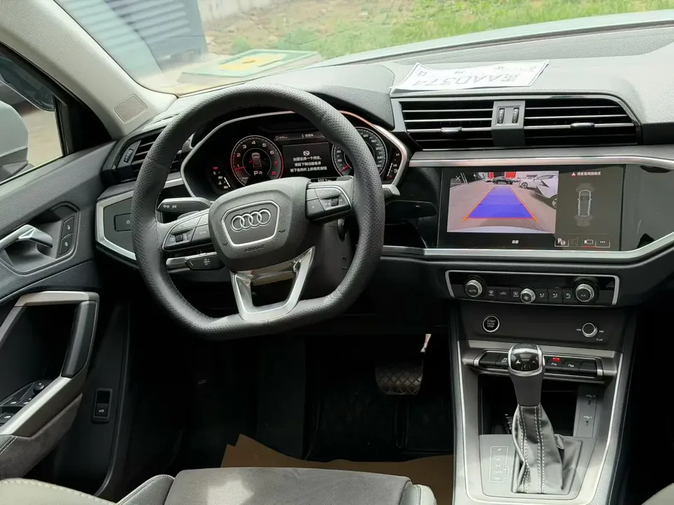 Audi Q3 35 TFSI Fashion Dynamic Edition (1.5T) 2023 — миниатюра 5