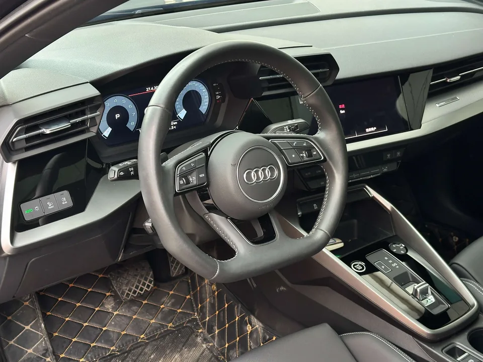 Audi A3 A3L Limousine 35 TFSI Fashion Sports 2023 — миниатюра 5