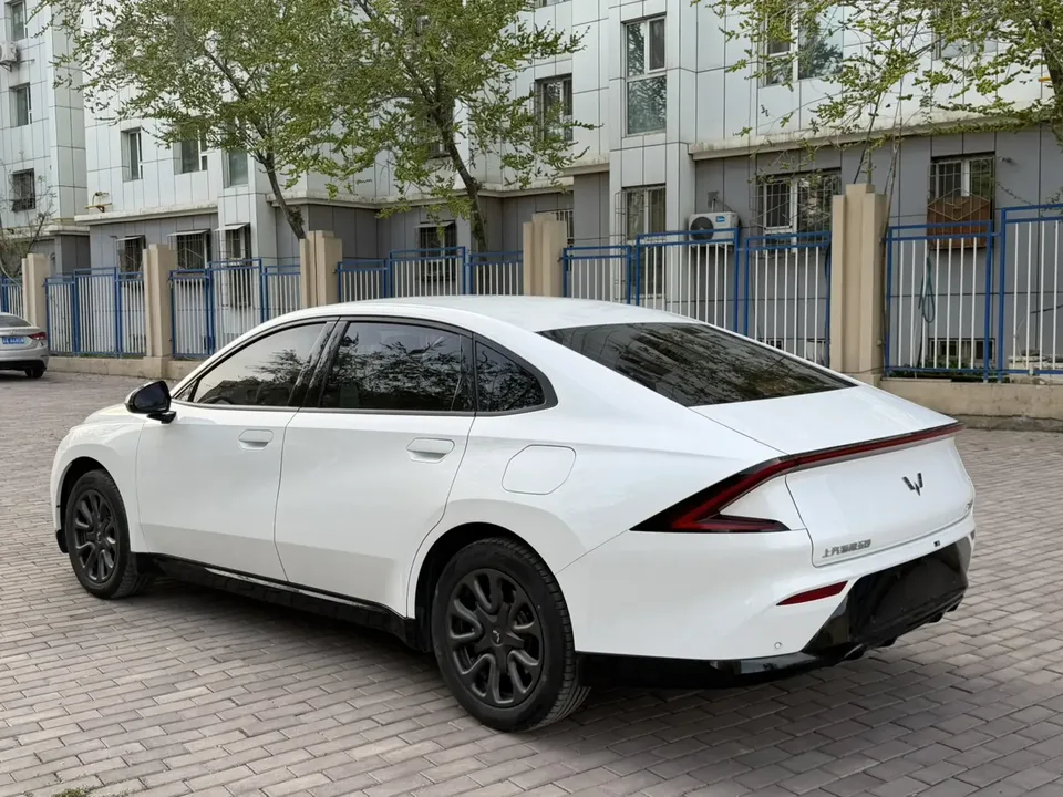 Wuling Starlight PHEV Starlight PHEV 2025 70km Smart Standard 2025 — thumbnail 4