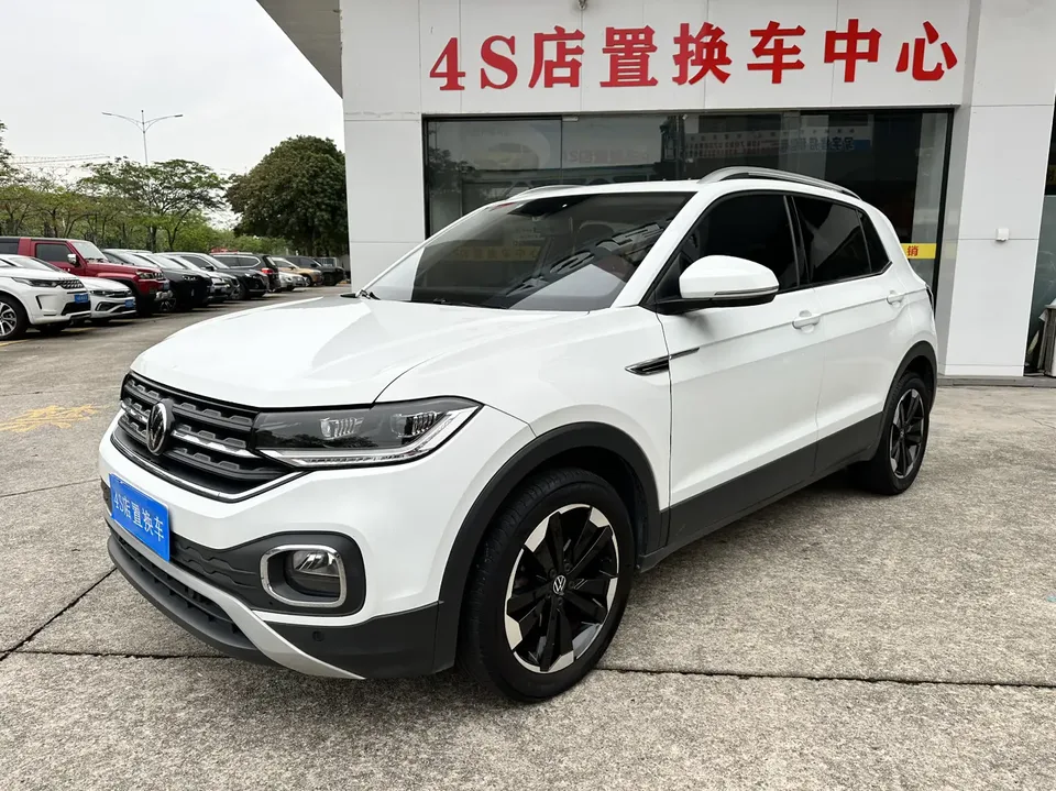 Volkswagen Explore the shadows Explore the shadows 2021 1.5L Automatic Joy-Link Edition 2023 — photo 1, buy with delivery to Moscow