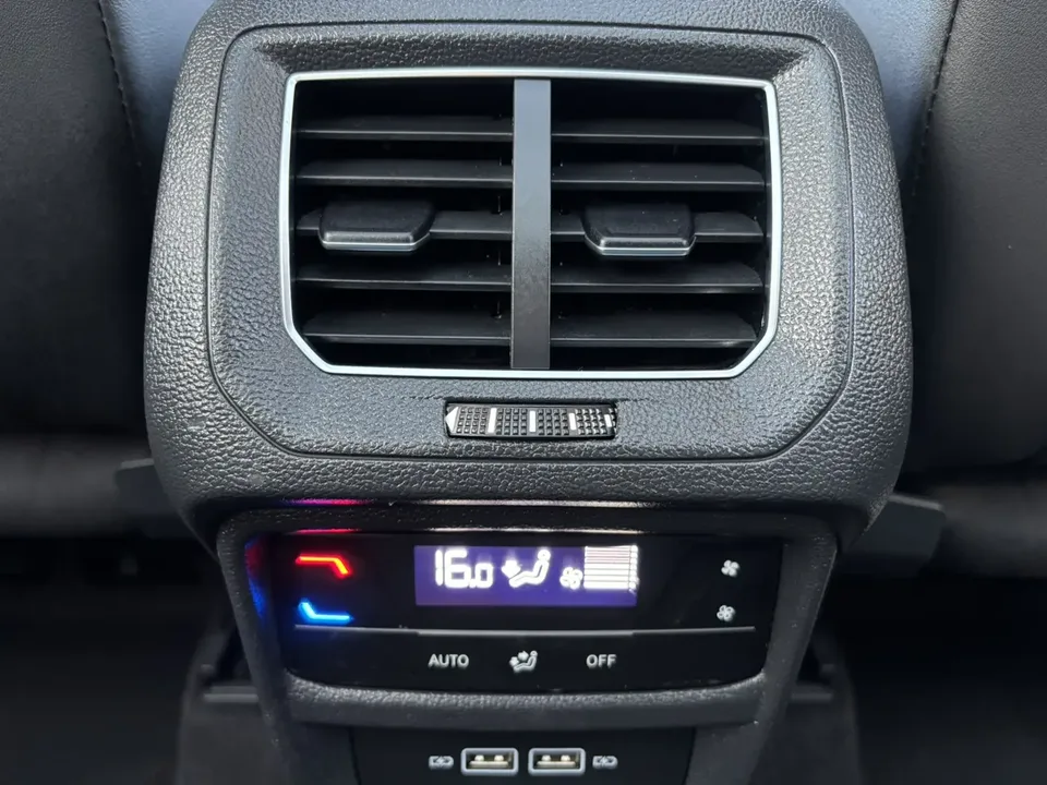 Volkswagen Tayron Tanyue 2023 280TSI 2WD Luxury Plus Advanced Edition 2023 — миниатюра 4