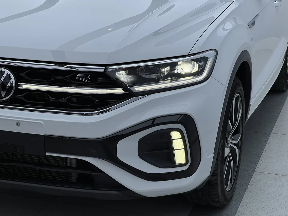 Volkswagen T-Roc 300TSI DSG Chenguang Edition 2025 — миниатюра 2