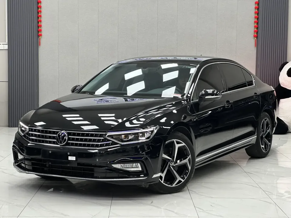 Volkswagen Magotan 2024