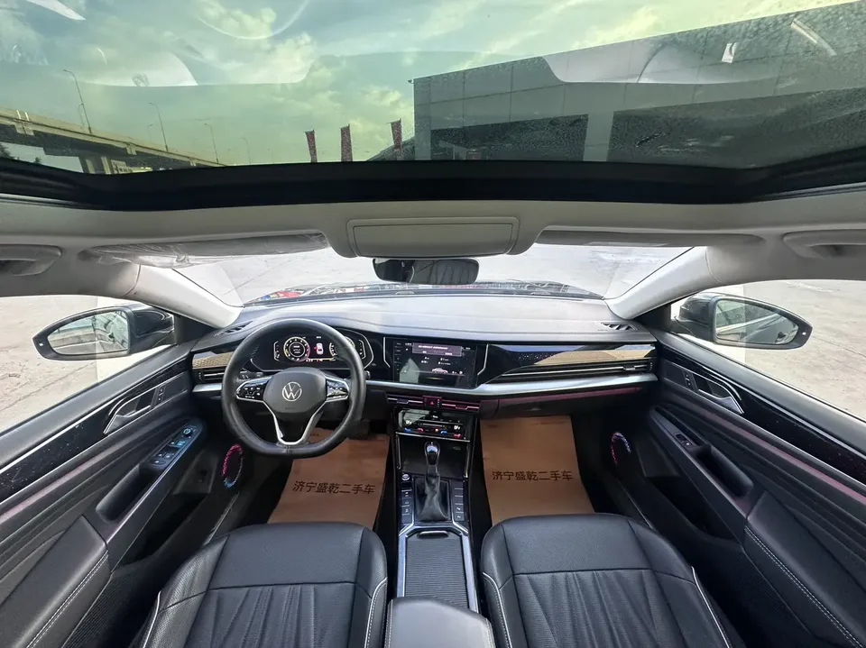 Volkswagen Passat Passat 2022 330TSI Deluxe Edition 2023 — миниатюра 5