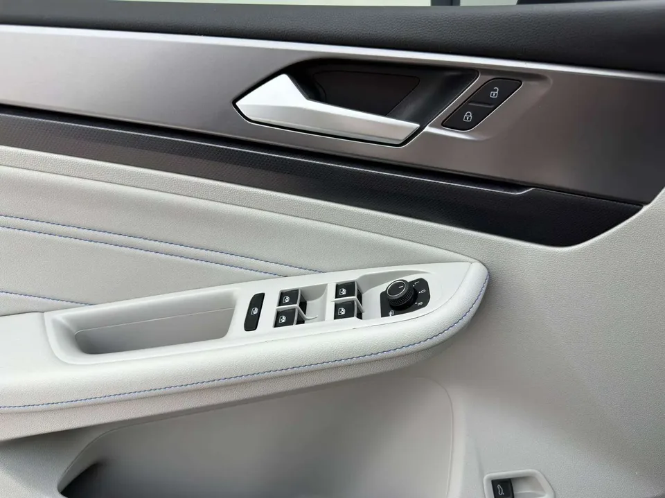 Volkswagen Lamando Lingdu Lingdu L 280TSI DSG Cool Edition 2023 — миниатюра 5