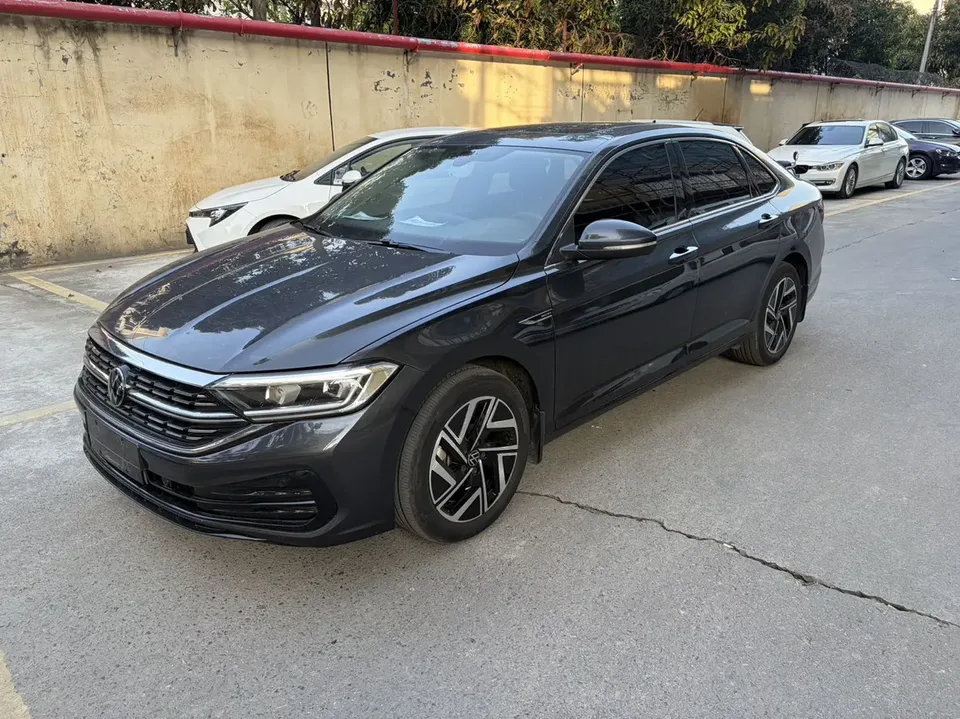 Volkswagen Sagitar 2022