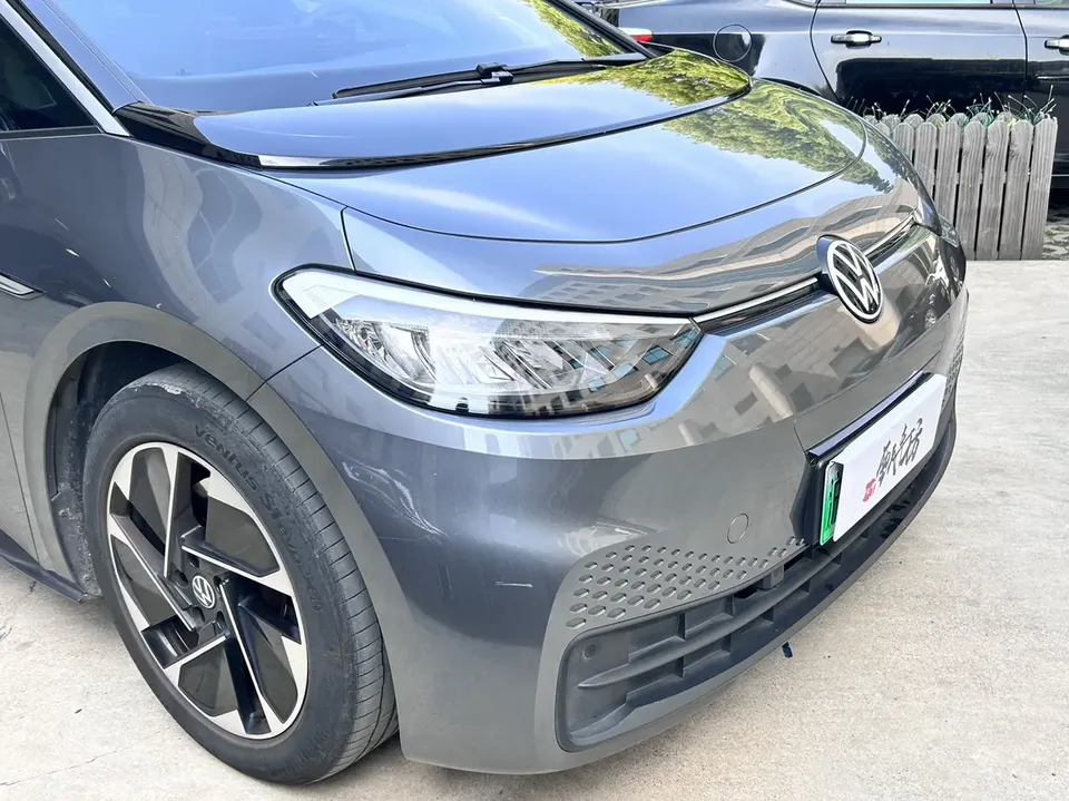 Volkswagen ID.3 Pure Smart Edition 2022 — миниатюра 2