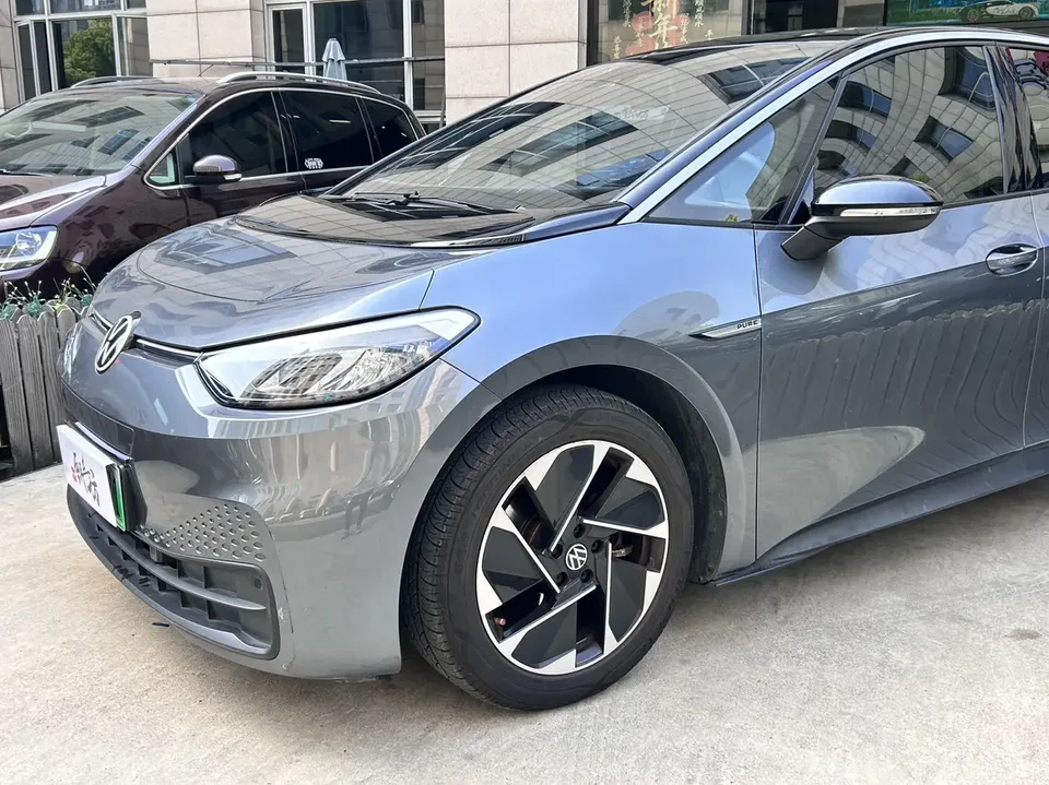Volkswagen ID.3 Pure Smart Edition 2022 — миниатюра 3