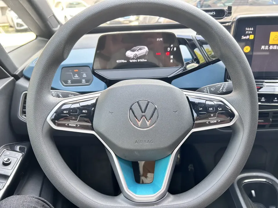 Volkswagen ID.3 Pure Smart Edition 2022 — миниатюра 4