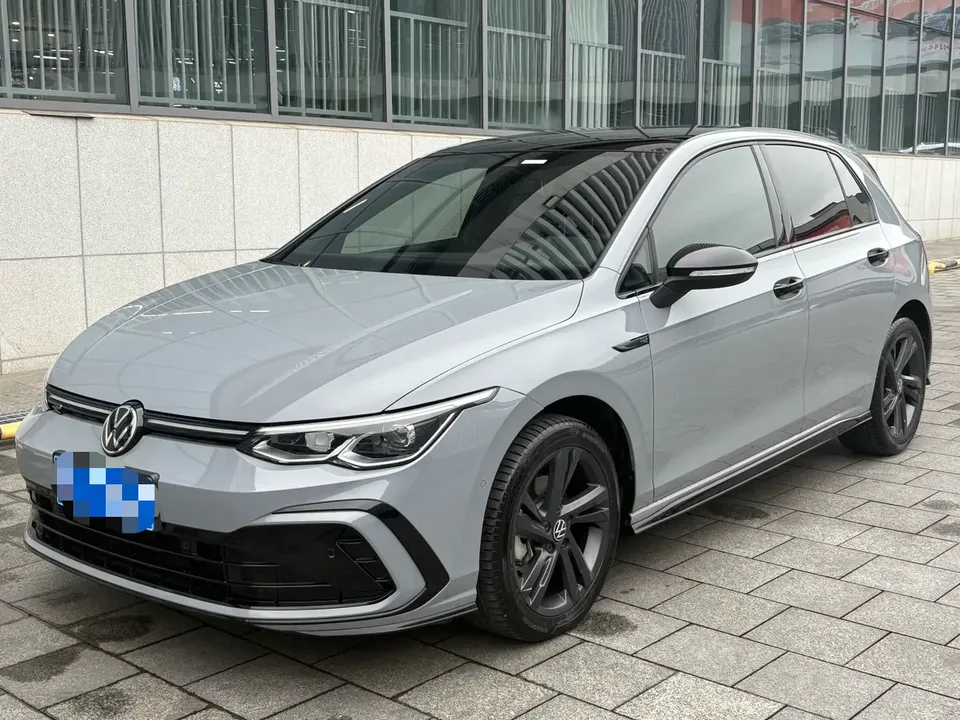 Volkswagen Golf Golf 2021 280TSI DSG R-Line 2022 — фото 1, купить с доставкой в Москву
