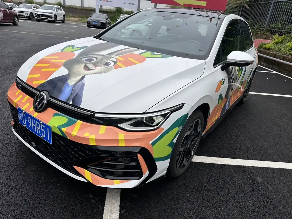 Volkswagen Golf 2025