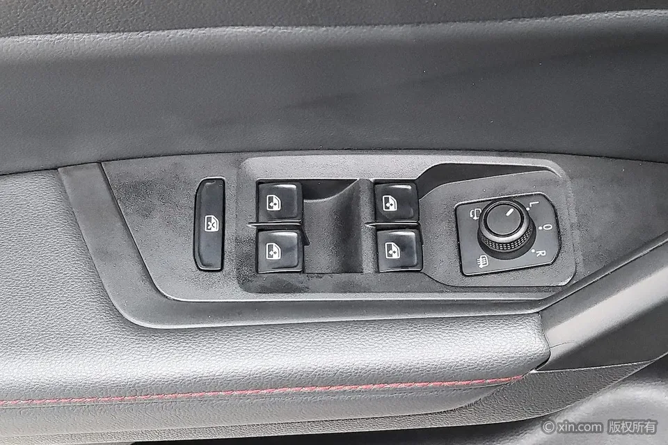 Volkswagen Lavida 300TSI DSG Starry Sky Edition 2023 — миниатюра 5