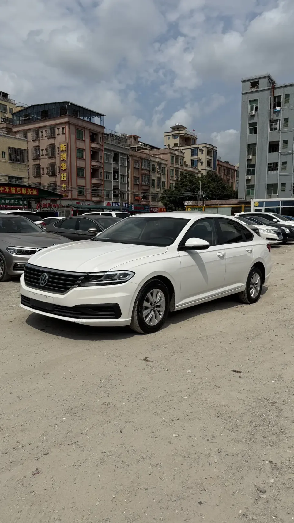 Volkswagen Lavida Lavida 2023 Modified 1.5L Automatic 5 million version 2023 — photo 1, buy with delivery to Moscow