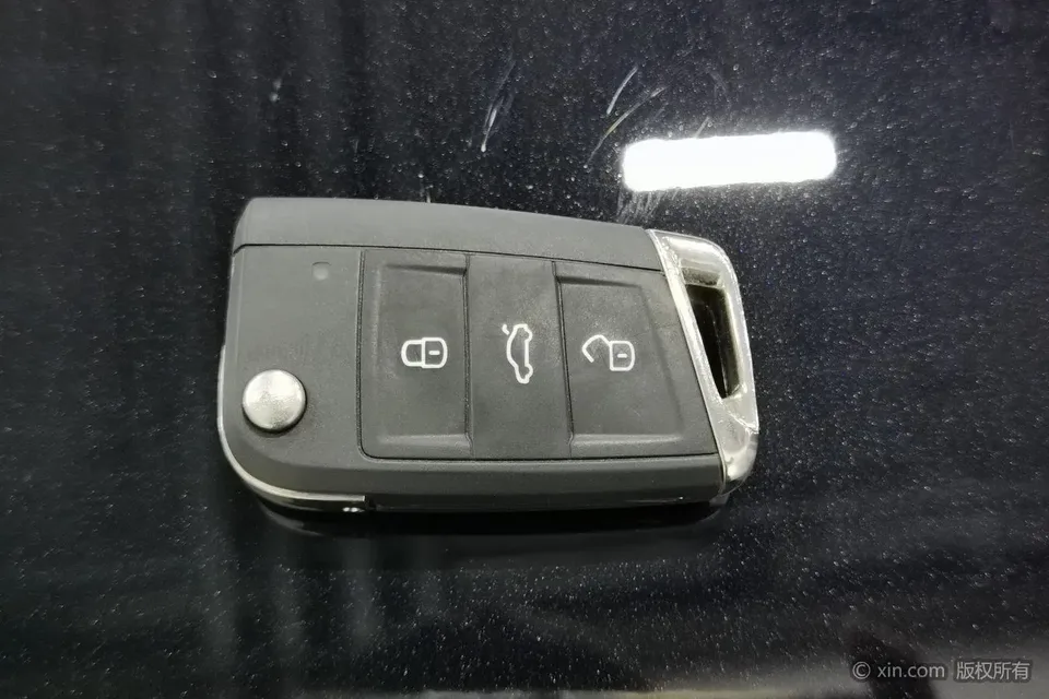 Volkswagen Lavida Lavida 2024 1.5L Automatic 5 Million Edition 2024 — миниатюра 5