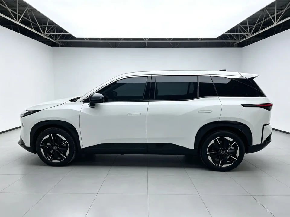 Toyota Bozhi 3X 520 Pro+ LiDAR Edition 2025 — миниатюра 4
