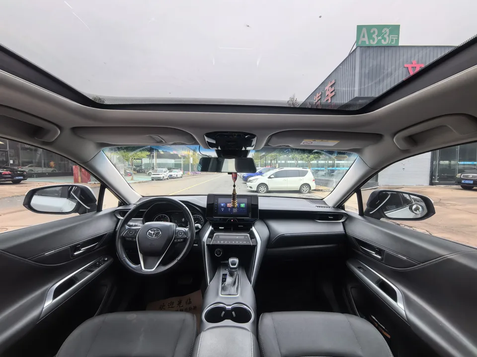Toyota HARRIER Lingfang Harrier 2022 2.0L CVT 2WD Progressive Edition 2023 — миниатюра 5
