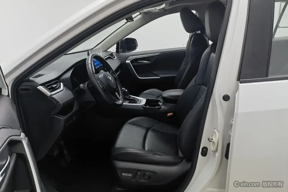 Toyota Willanda Willanda 2022 2.0L 2WD Luxury PLUS Edition 2022 — thumbnail 4
