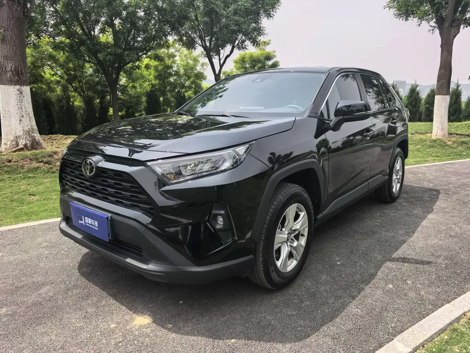 Toyota RAV4 2025