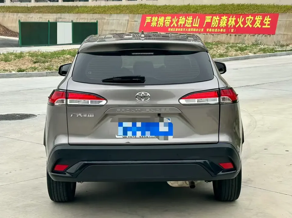 Toyota Frontlander 2.0L CVT Elite Edition 2023 — миниатюра 2