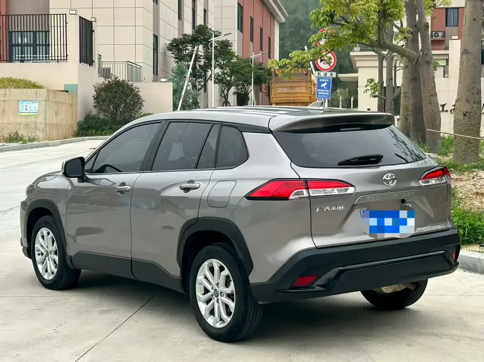 Toyota Frontlander 2.0L CVT Elite Edition 2023 — миниатюра 4